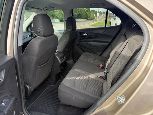 Used 2018 Chevrolet Equinox LT w/ LPO, Protection Package FWD image 13