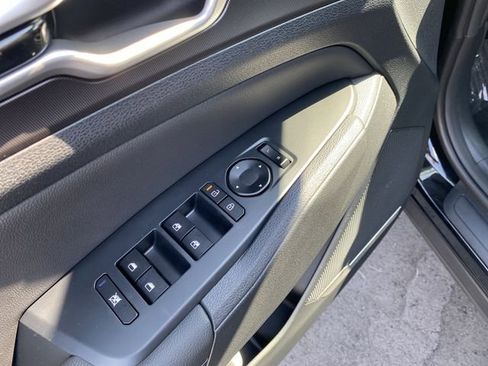 New 2026 Kia Sportage EX image 32