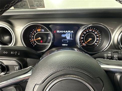 Certified 2023 Jeep Wrangler Sahara w/ LED Lighting Group image 24