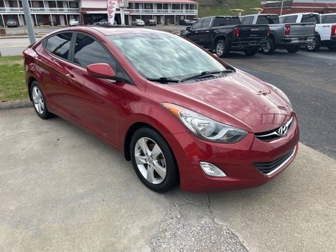 Used 2013 Hyundai Elantra GLS w/ Preferred Pkg image 14