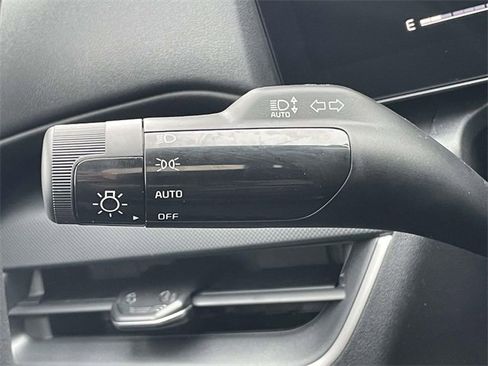 New 2026 Kia K4 LXS image 31