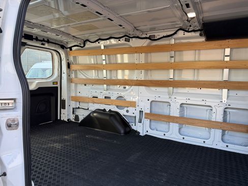 Used 2024 Ford Transit 250 Low Roof w/ Exterior Upgrade Package RWD image 13