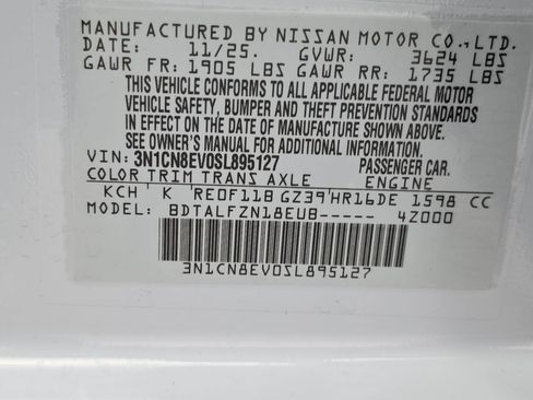 New 2025 Nissan Versa SV w/ Trunk Package image 33