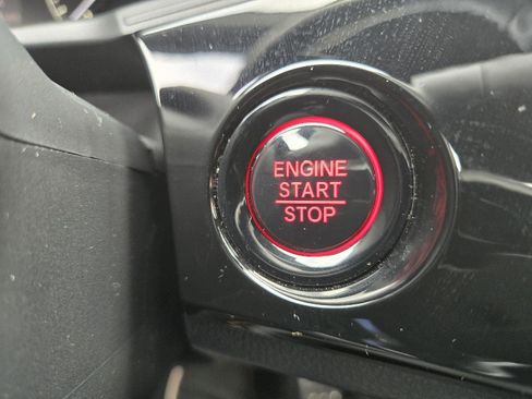 Used 2025 Honda Civic Sport image 41