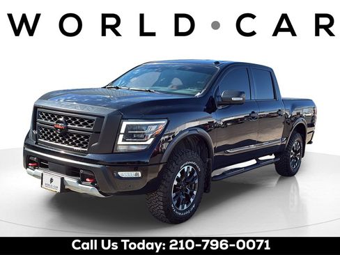 Used 2021 Nissan Titan PRO-4X w/ Pro-4x Convenience Package image 5