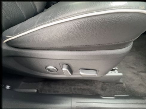 Used 2025 Hyundai Palisade Limited FWD image 34
