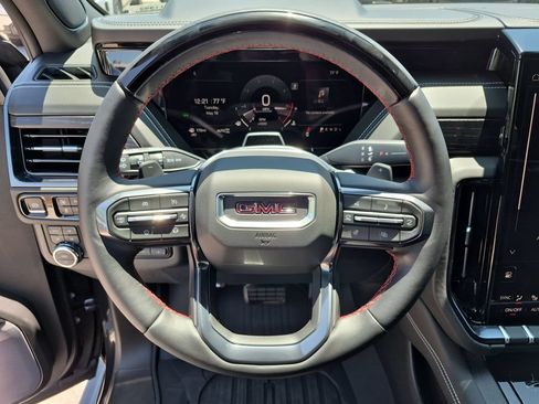Used 2026 GMC Yukon AT4 Ultimate AWD/4WD image 24