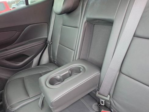 Used 2019 Buick Encore Essence w/ Experience Buick Package image 24