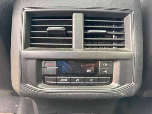 Used 2021 Volkswagen Atlas SE w/ Panoramic Sunroof Package FWD image 11