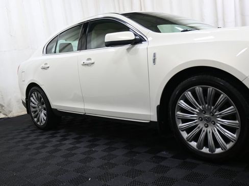 Used 2013 Lincoln MKS AWD image 15