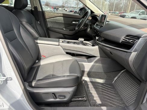 Certified 2023 Nissan Rogue SL w/ SL Premium Package image 19