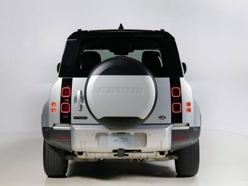 Used 2020 Land Rover Defender 110 First Edition AWD/4WD image 7