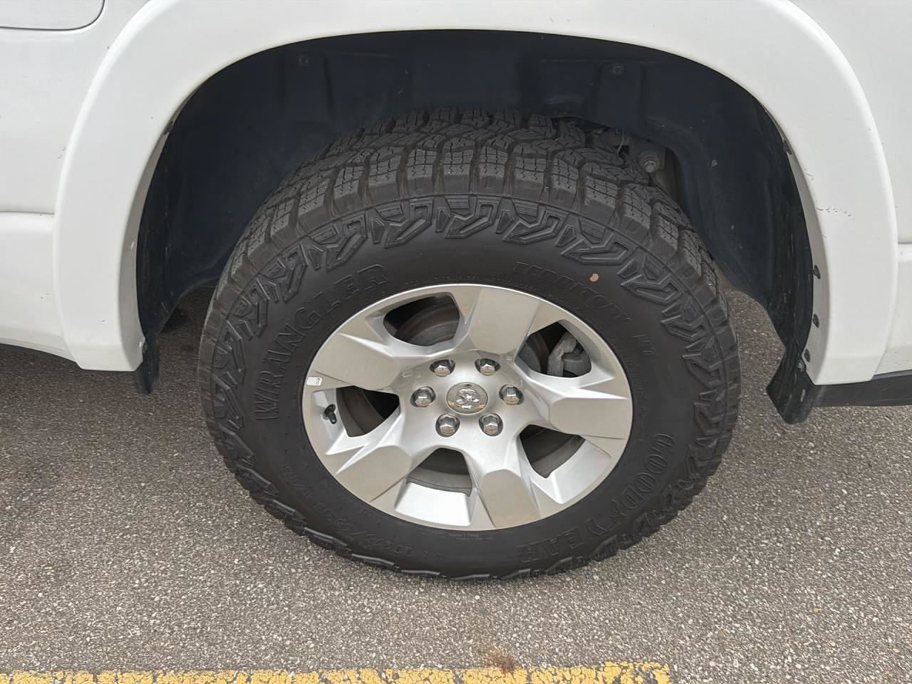 Used 2025 RAM 1500 Big Horn AWD/4WD image 14