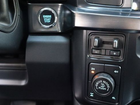 Used 2025 Ford F250 Lariat w/ Tremor Off-Road Package image 33