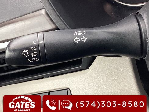 Used 2025 Nissan Altima 2.5 SV FWD image 23