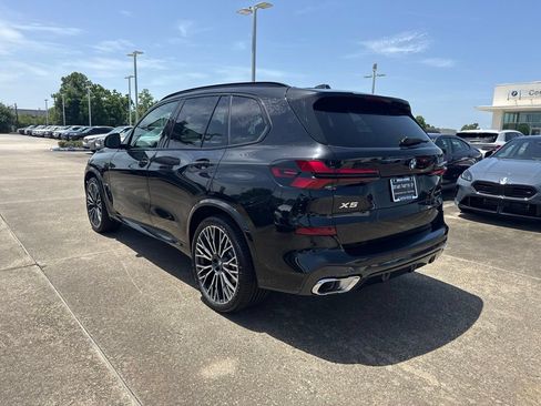 New 2026 BMW X5 xDrive40i w/ M Sport Package AWD/4WD image 3
