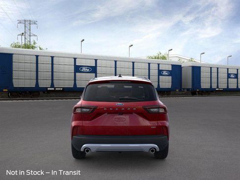New 2026 Ford Escape SE image 5