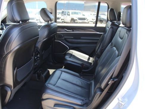 Used 2021 Jeep Grand Cherokee L Limited AWD/4WD image 41