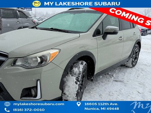Used 2017 Subaru Crosstrek 2.0i Limited image 3