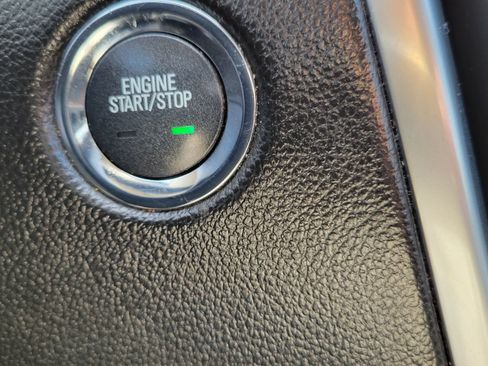 Used 2016 Cadillac SRX Performance w/ Midnight Edition Package FWD image 25