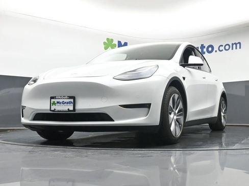 Used 2021 Tesla Model Y Long Range AWD/4WD image 6