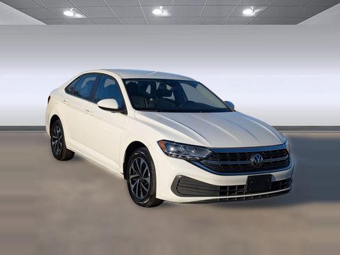 Used 2024 Volkswagen Jetta S image 7