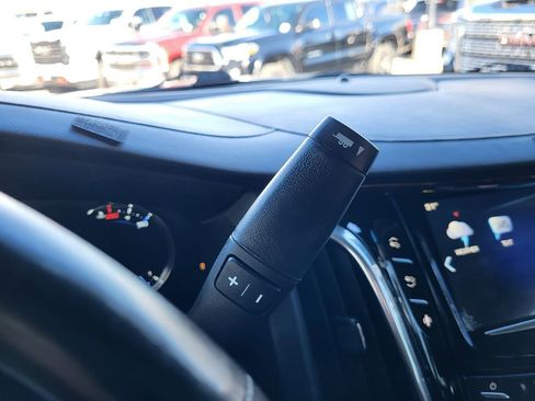 Used 2016 Cadillac Escalade Luxury image 12