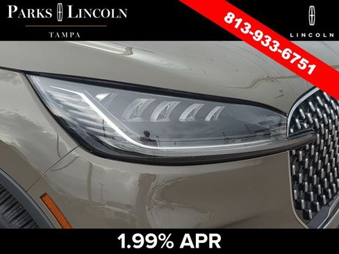 Certified 2025 Lincoln Aviator Reserve RWD image 6
