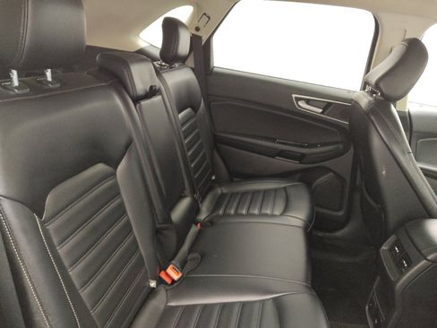 Used 2020 Ford Edge SEL w/ Convenience Package image 19
