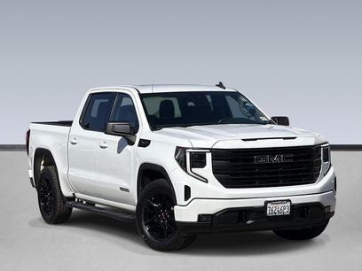 Used 2022 GMC Sierra 1500 Elevation w/ LPO, Elevation Black Package