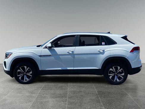 Used 2026 Volkswagen Atlas Cross Sport SE AWD/4WD image 2