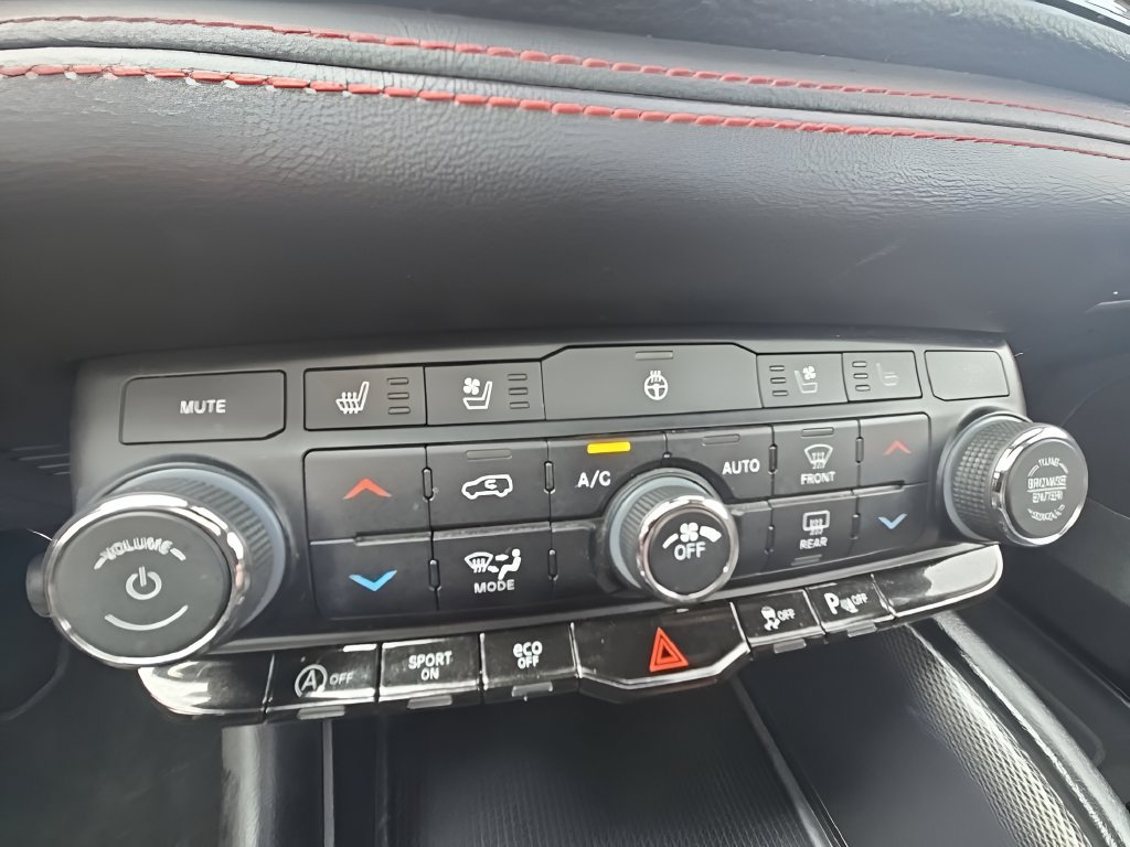 Used 2023 Dodge Durango GT AWD/4WD image 28