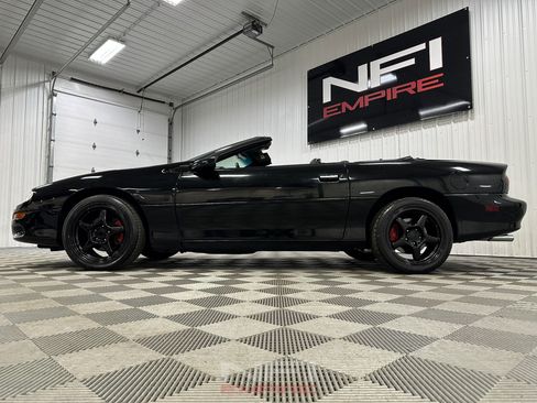 Used 2002 Chevrolet Camaro Z28 RWD image 19
