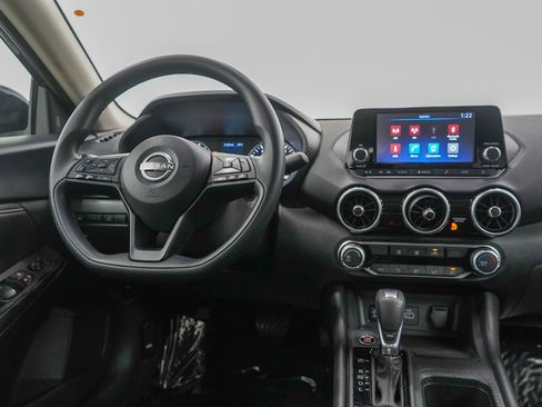 Used 2024 Nissan Sentra S image 12