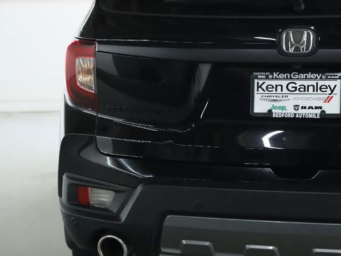 Used 2023 Honda Passport TrailSport image 44