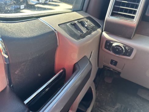 Used 2020 Ford F250 XLT w/ XLT Value Package image 23