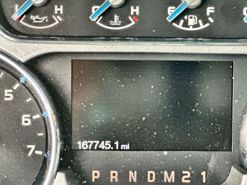 Used 2013 Ford F150 Platinum image 4