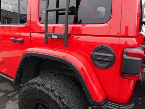 Used 2021 Jeep Wrangler Unlimited Rubicon w/ Dual Top Group AWD/4WD image 30