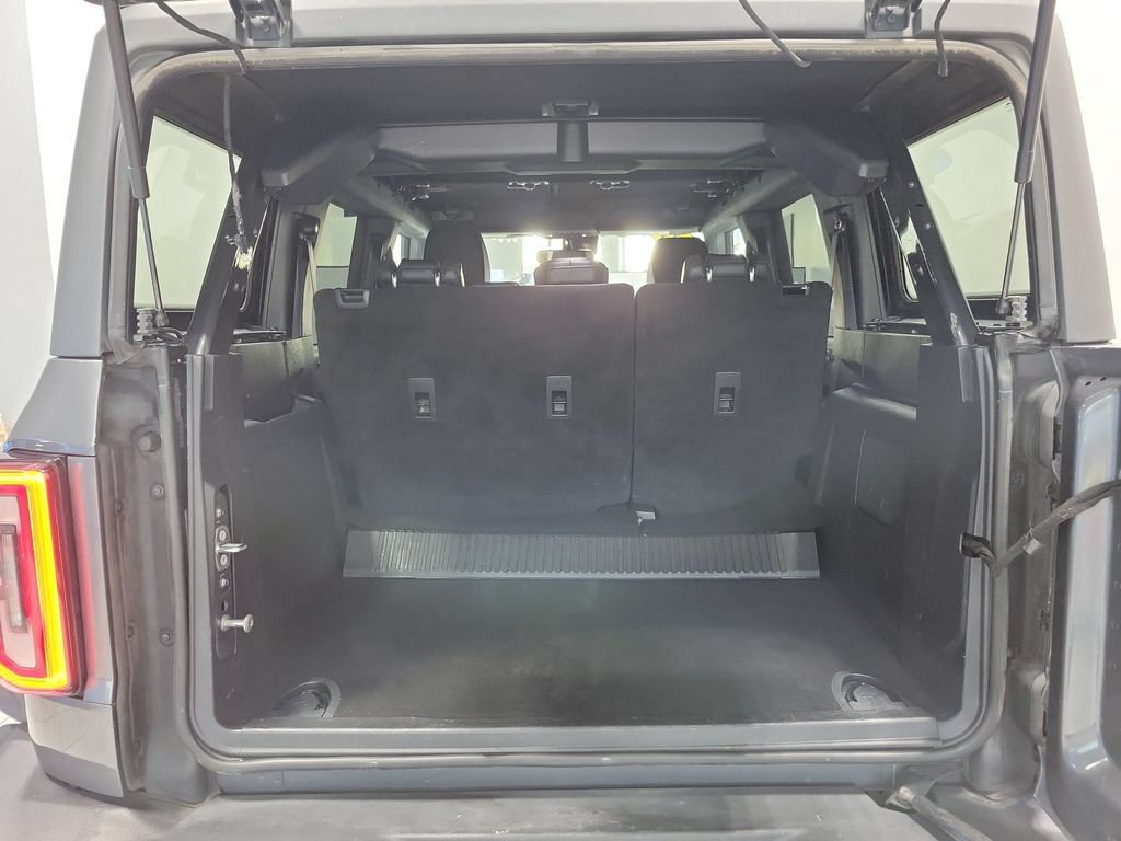 Used 2023 Ford Bronco Wildtrak AWD/4WD image 11