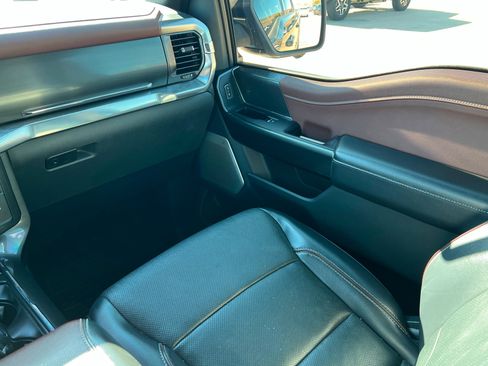 Used 2021 Ford F150 Lariat w/ Equipment Group 502A High image 11