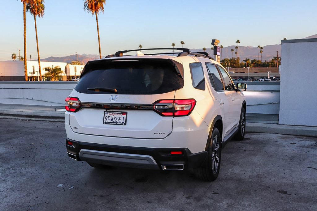 Used 2023 Honda Pilot Elite image 9