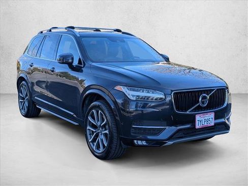 Used 2017 Volvo XC90 T6 Momentum w/ Vision Package image 3