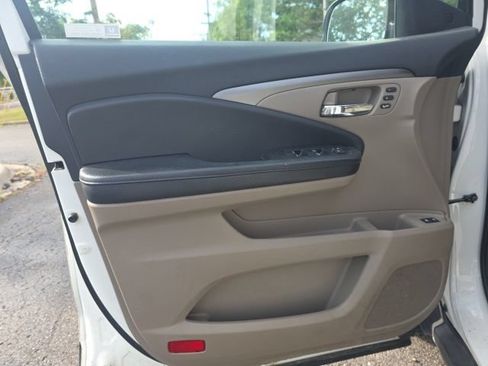 Used 2019 Honda Pilot EX-L image 12