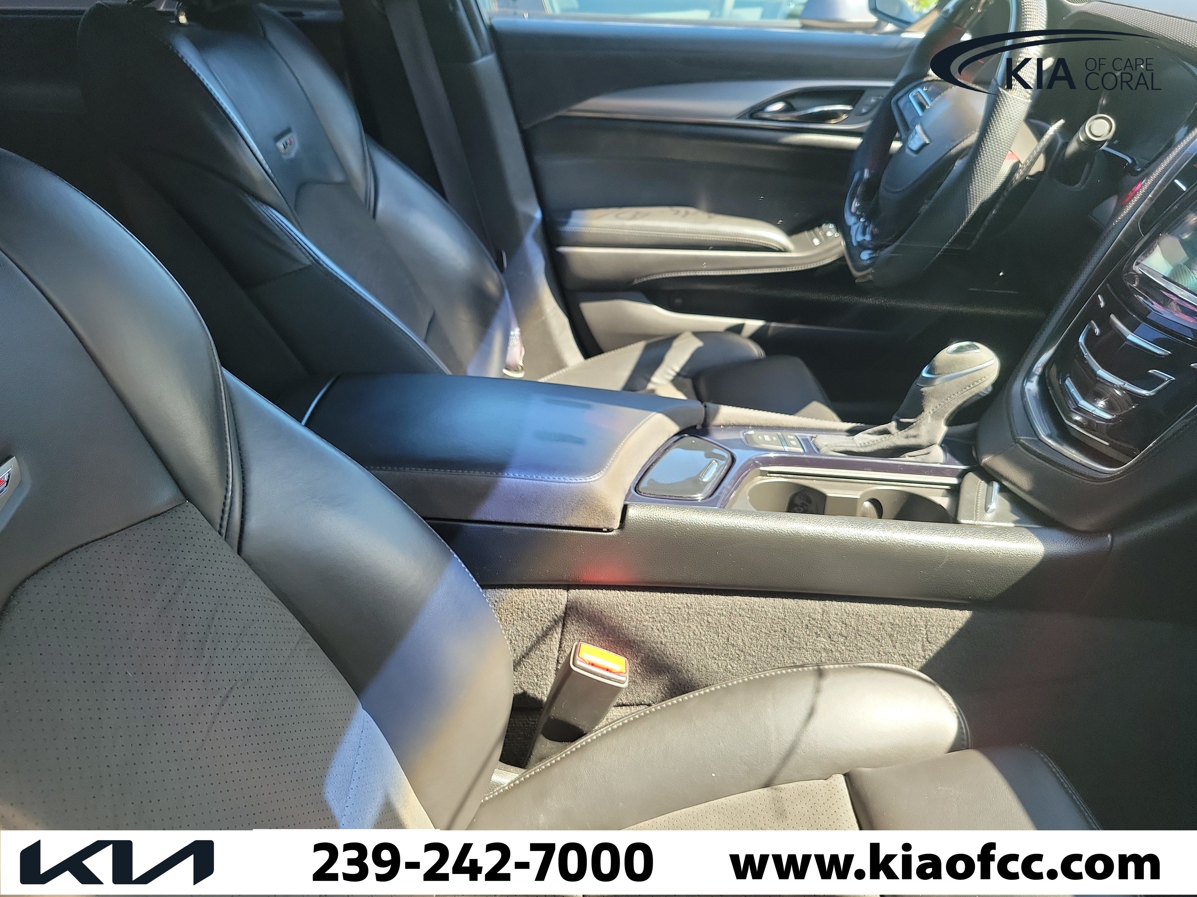 Used 2017 Cadillac CTS V w/ Luxury Package RWD image 7