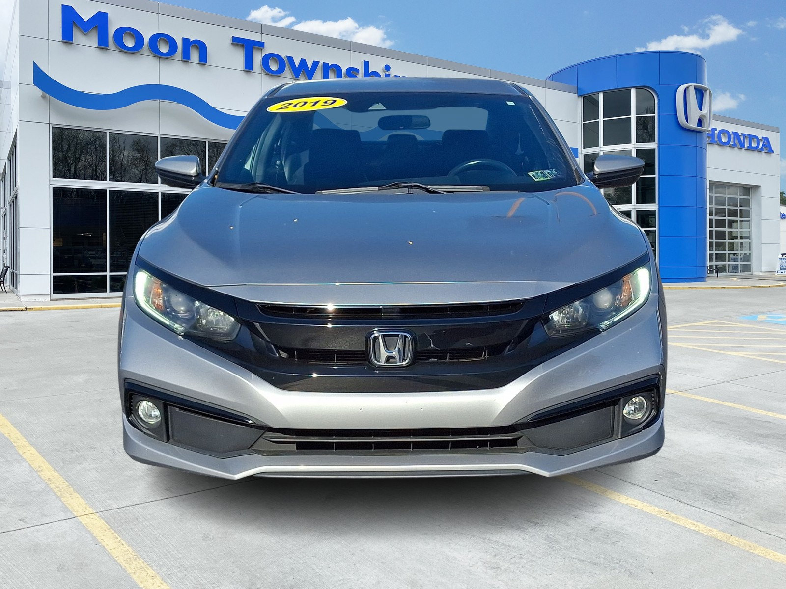 Used 2019 Honda Civic Sport image 2