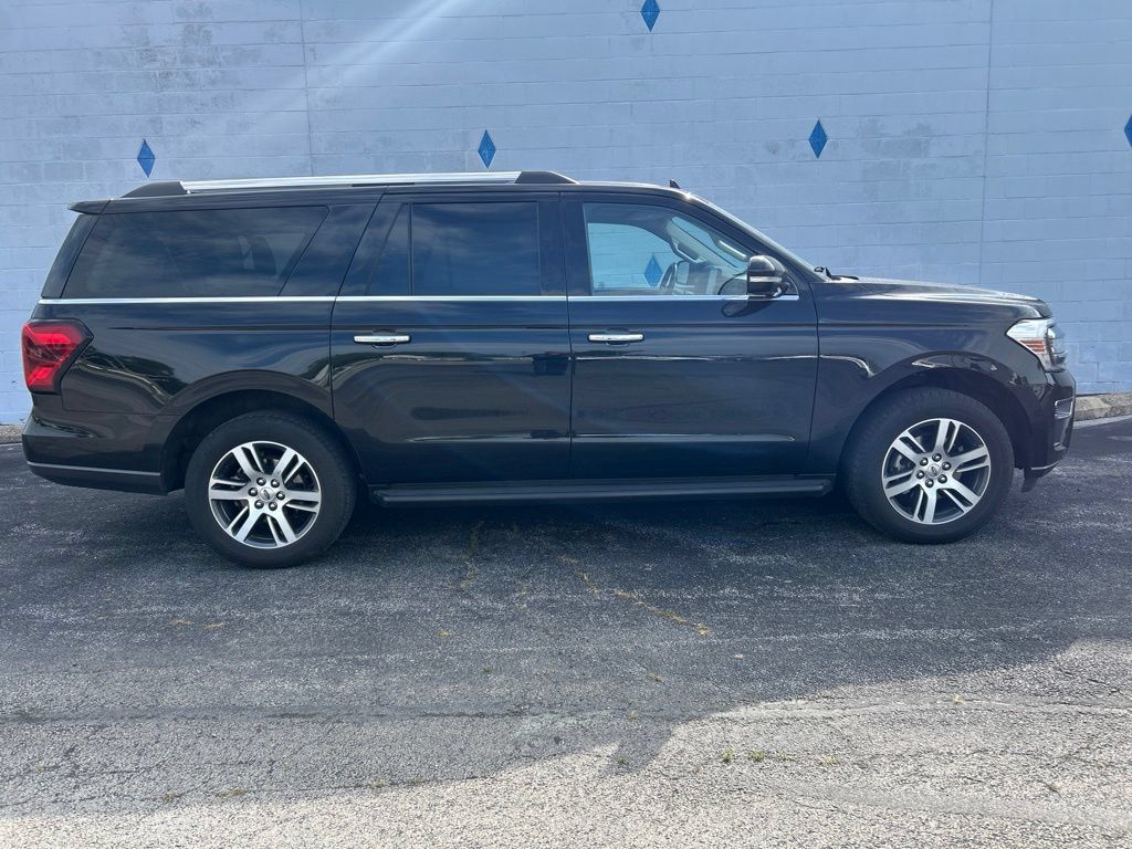 Used 2024 Ford Expedition Max Limited AWD/4WD image 1