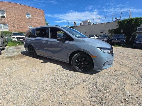 Used 2024 Honda Odyssey Sport image 5