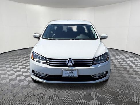 Used 2015 Volkswagen Passat 1.8T Limited Edition FWD image 2