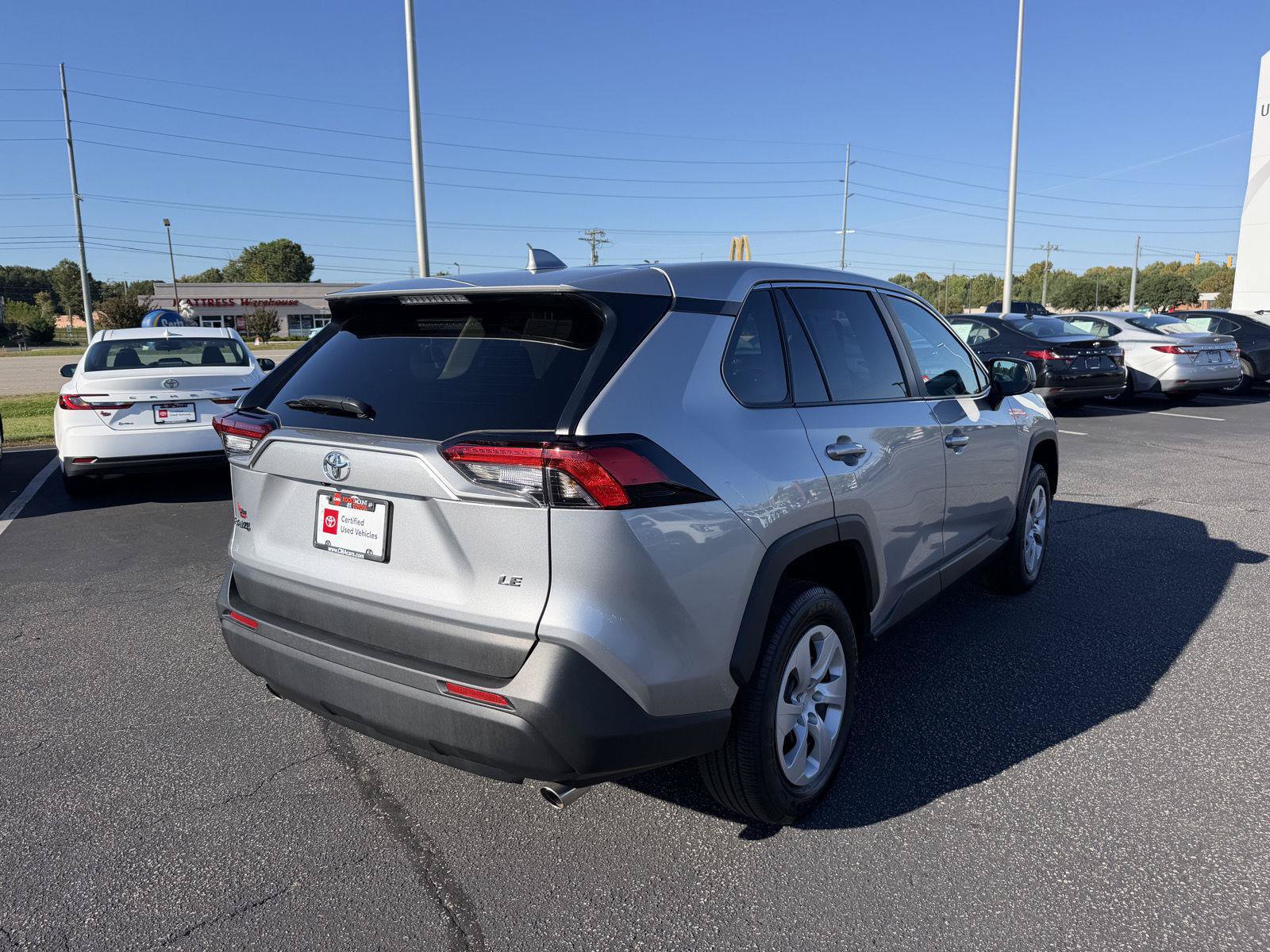 Used 2025 Toyota RAV4 LE FWD image 5