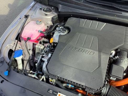 Certified 2025 Hyundai Elantra SEL w/ Cargo Package image 17